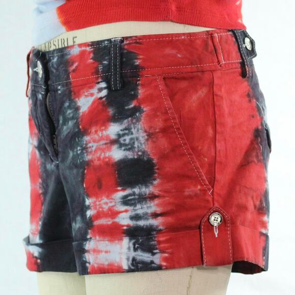 Womens Shorts Size 8 Red Black Tie Dye Reworked Beach Resort Vacation Hippie - Picture 2 of 5